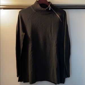 vineyard vines women’s poncho sweater size Small